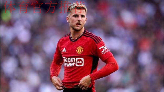 贝尔巴托夫担忧曼联防线:如何止住漏球? 贝尔巴托夫担忧曼联防线:如何止住漏球?