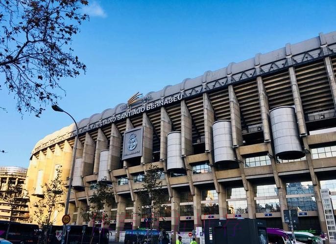 西媒:伯纳乌或扩容至85000座 争世界杯决赛场地 西媒:伯纳乌或扩容至85000座 争世界杯决赛场地